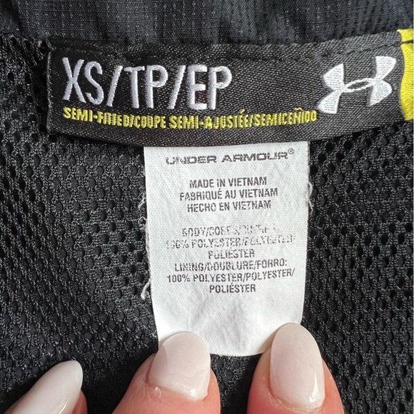 UNDER ARMOUR BLACK FULL ZIP MOCKNECK WINDBREAKER JACKET SIZE XS - Picture 6 of 6